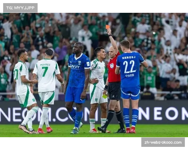 沙特联赛激战：吉达国民十人应战，补时阶段逼平利雅得体育1-1